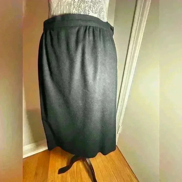 Pendleton Skirt 12 Black Pencil Virgin Wool Knee Length Lined Career Vintage. - Picture 2 of 11